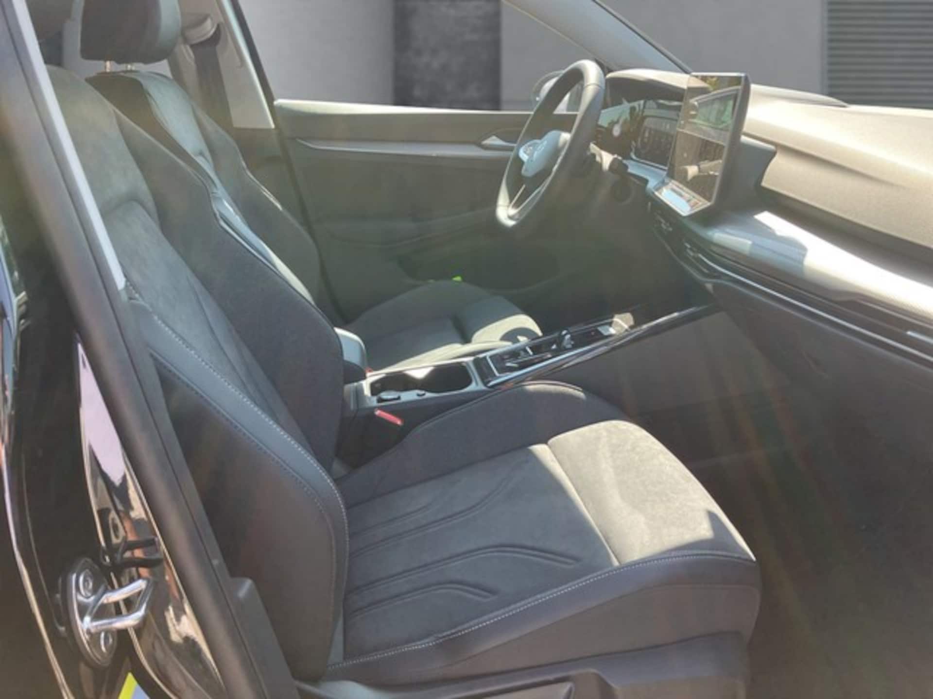 Volkswagen Golf Style