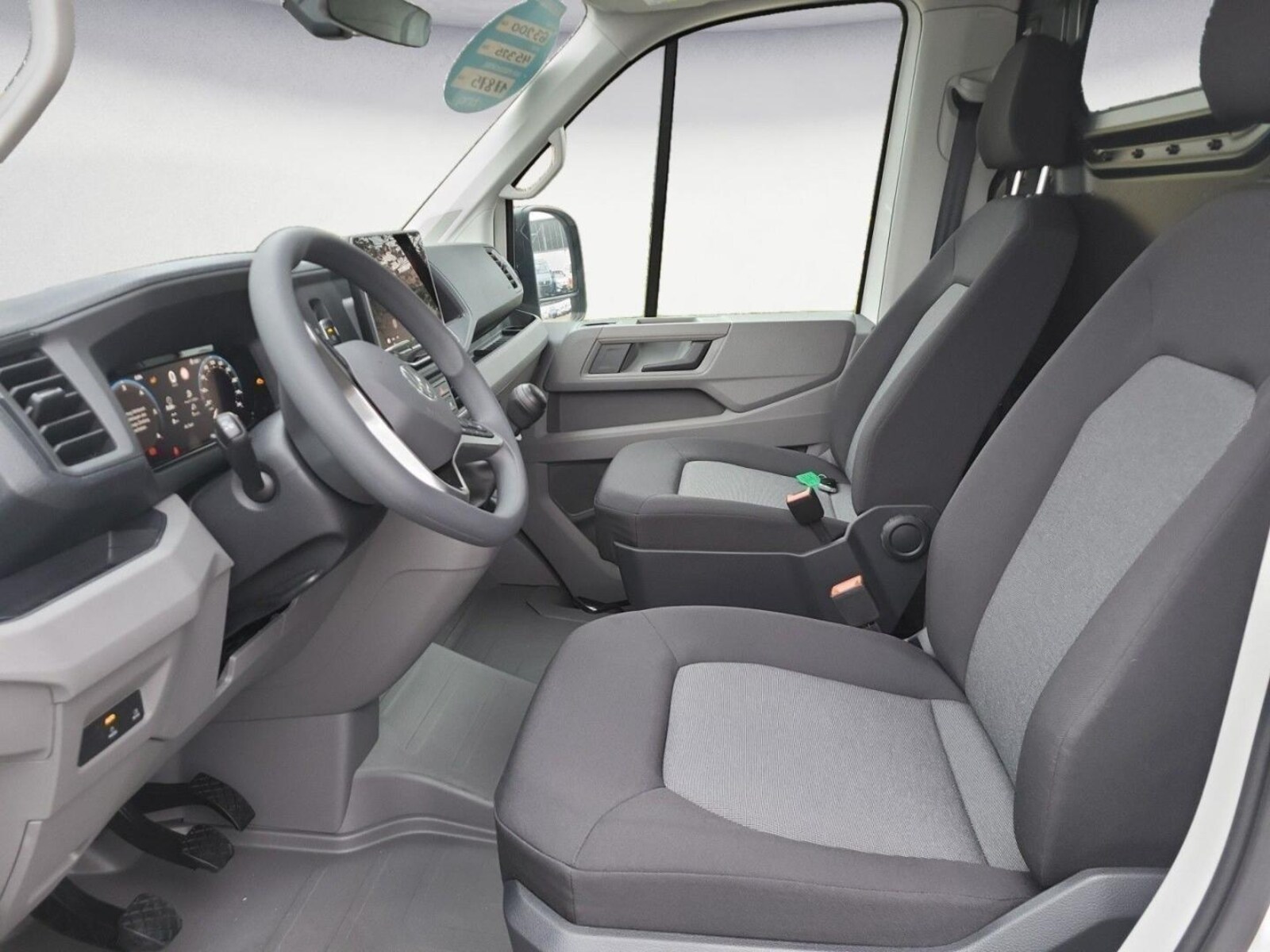 Volkswagen Crafter Kasten mittlerer Radstand – Bild 8