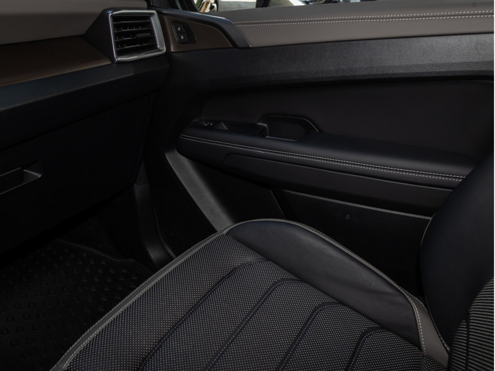 Volkswagen Amarok DoubleCab – Bild 28