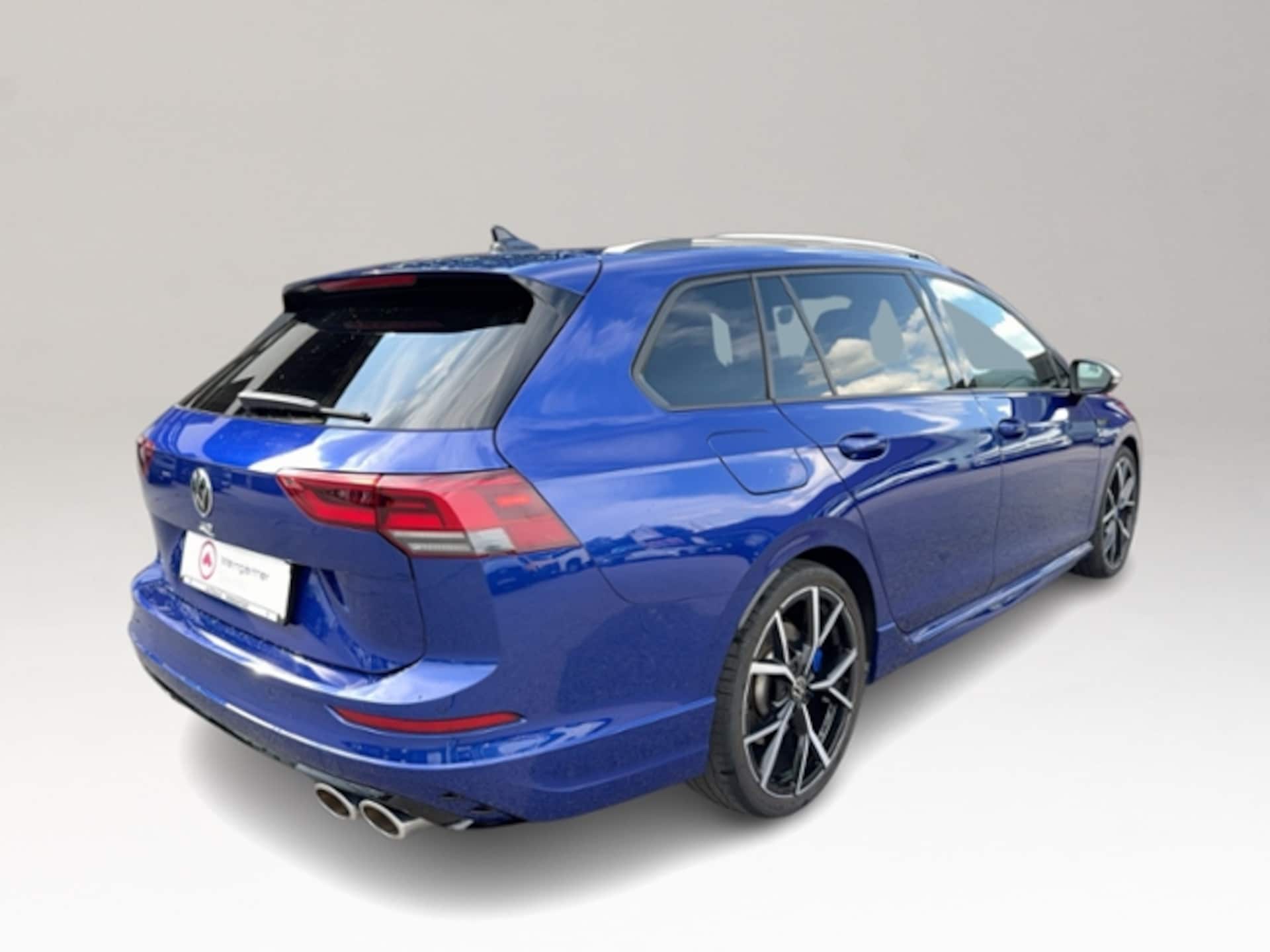 Volkswagen Golf Variant R
