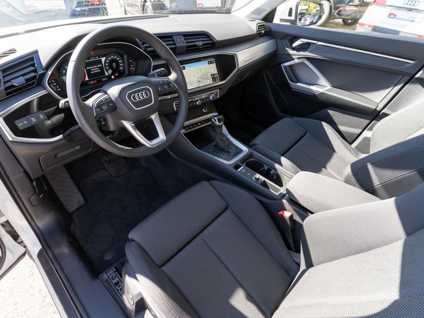 Bild über Audi Q3 Sportback TFSI 110 kW S tronic - für weitere Informationen kontaktieren Sie den Audi Partner