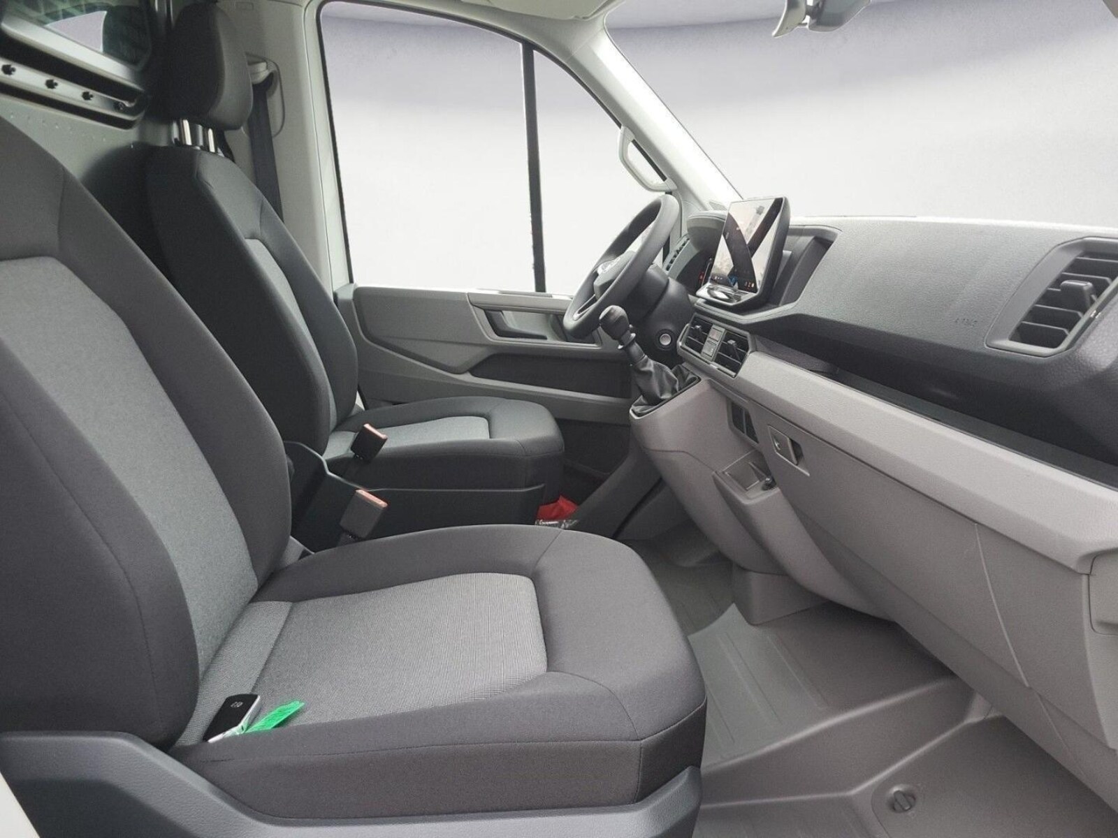 Volkswagen Crafter Kasten mittlerer Radstand – Bild 9
