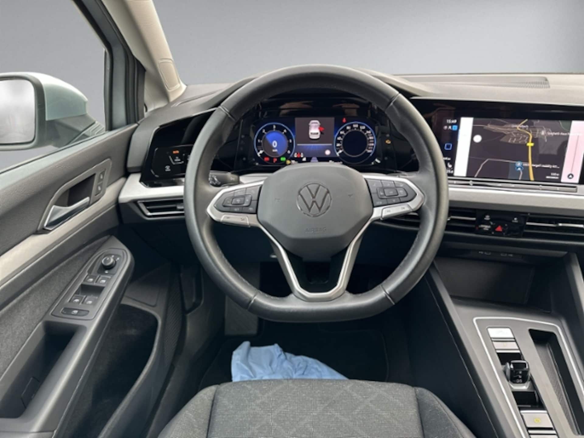 Volkswagen Golf Life