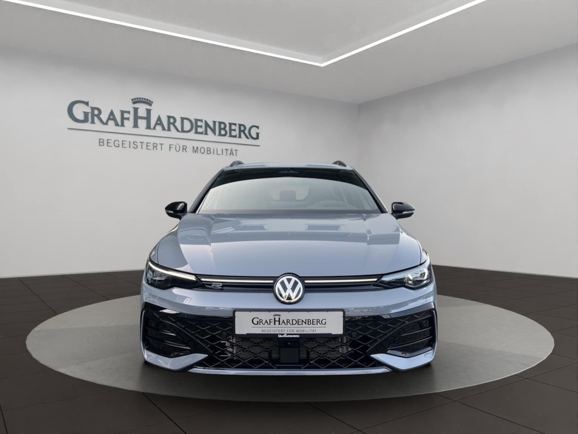 Volkswagen Golf Variant R-Line