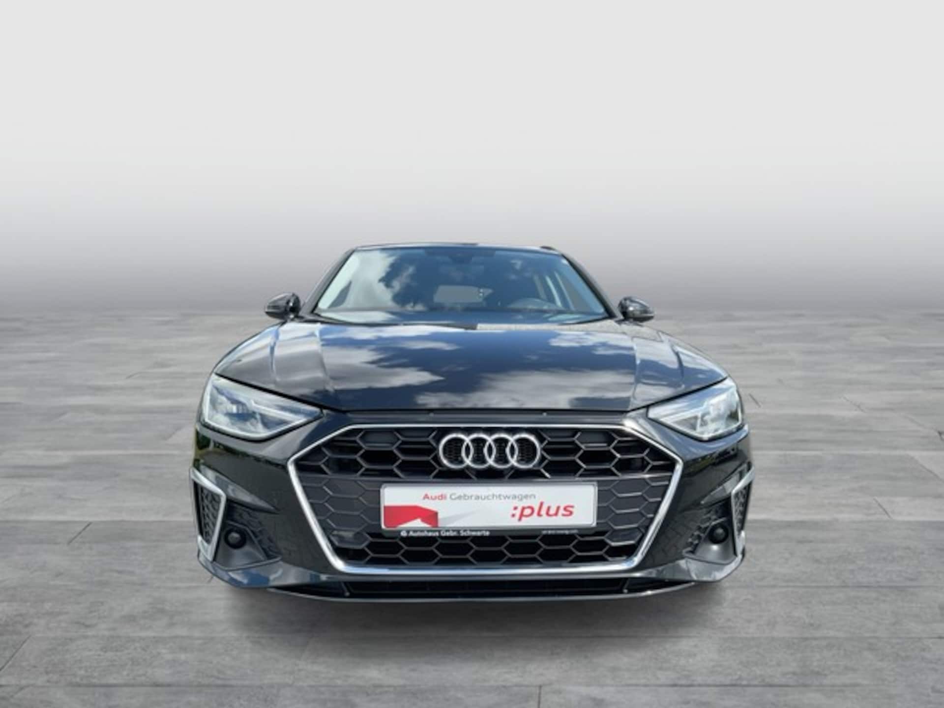 Audi A4 Avant S line
