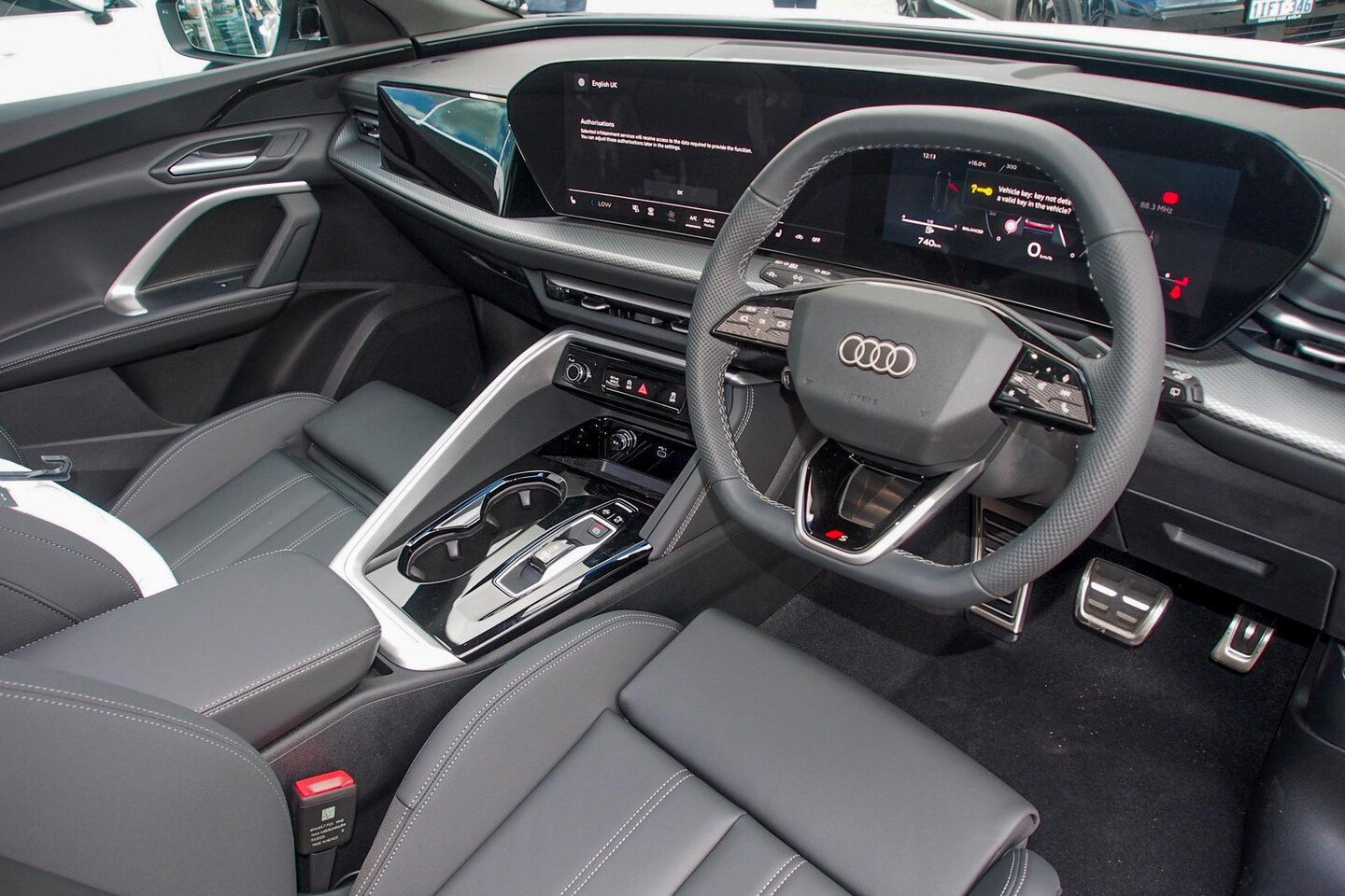 Image about Audi Q5 SUV TFSI quattro 200 kW sport