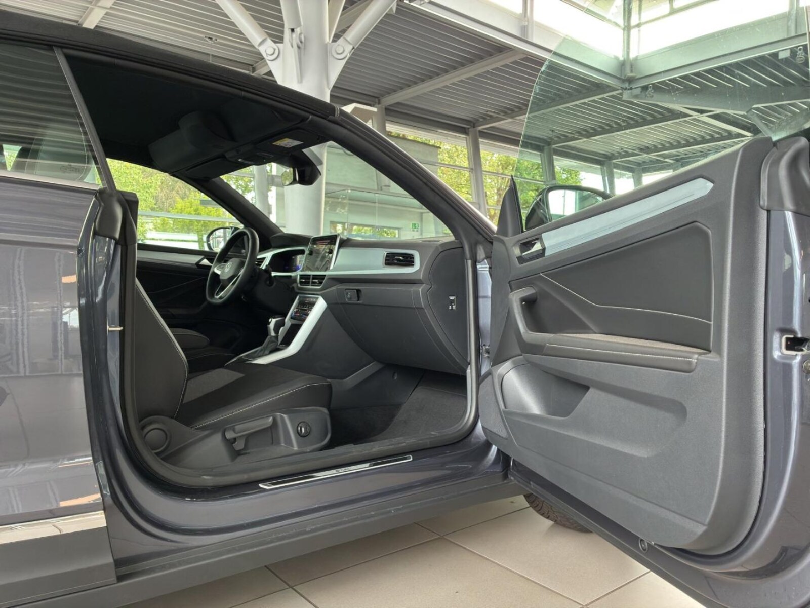 Volkswagen T-Roc Cabriolet – Bild 24