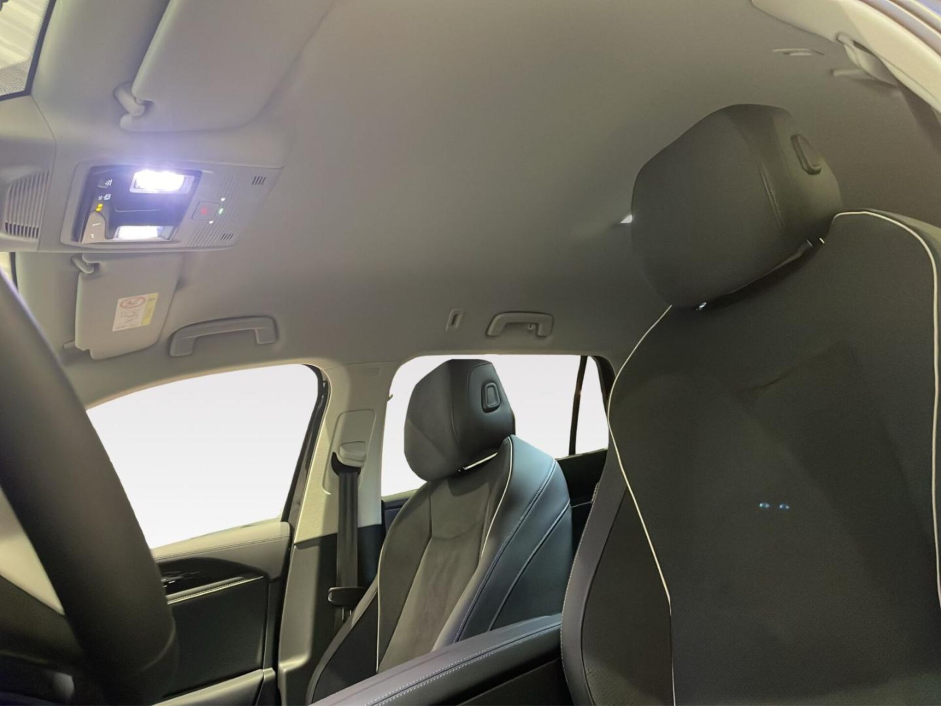 Volkswagen Passat Elegance