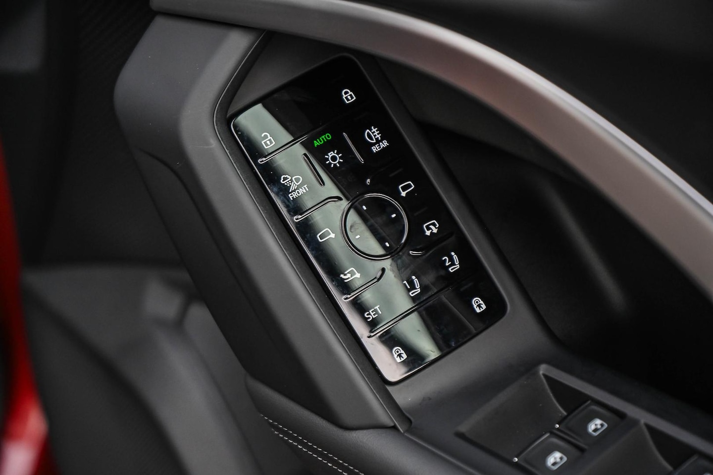 Image about Audi Q5 SUV TDI quattro 150 kW
