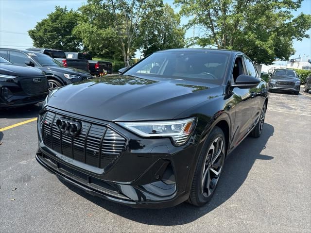 Used 2022 Audi e-tron Sportback Premium Plus with VIN WA12AAGE1NB037402 for sale in Naperville, IL