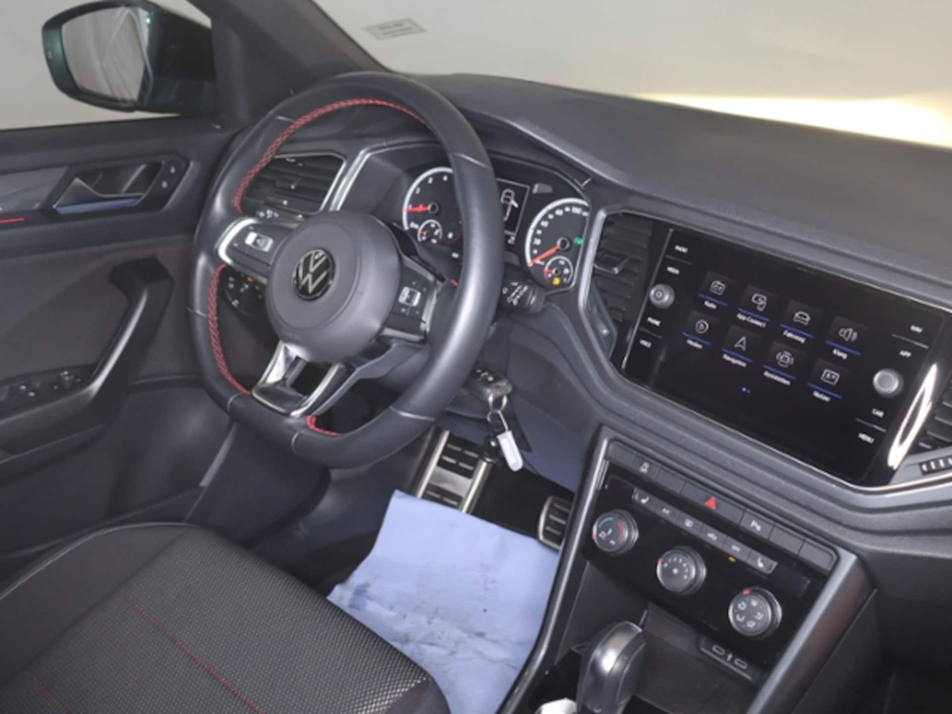 Volkswagen T-Roc Sport