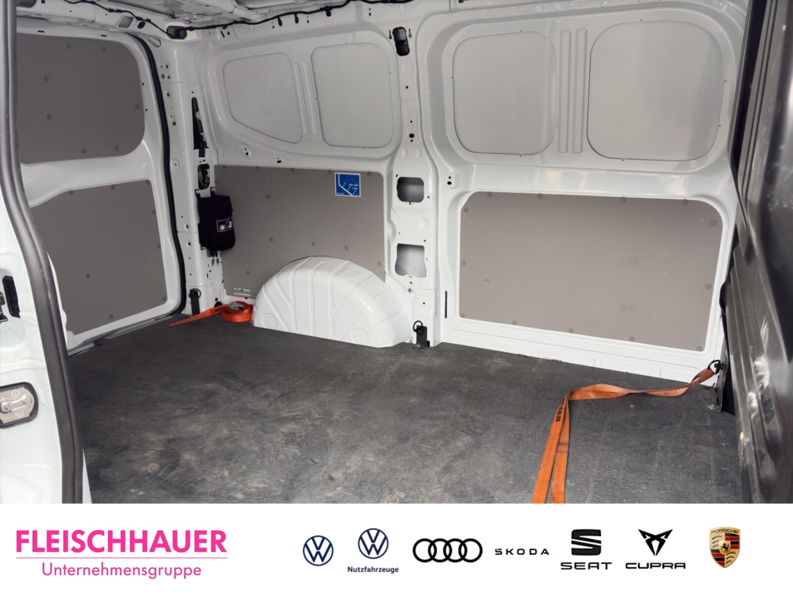 Volkswagen Transporter Kasten kurzer Radstand – Bild 9