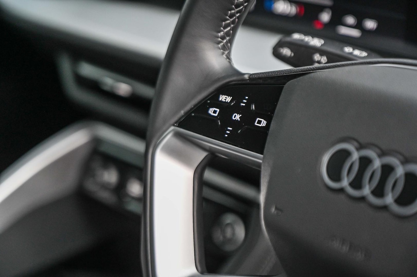 Image about Audi Q5 SUV TDI quattro 150 kW