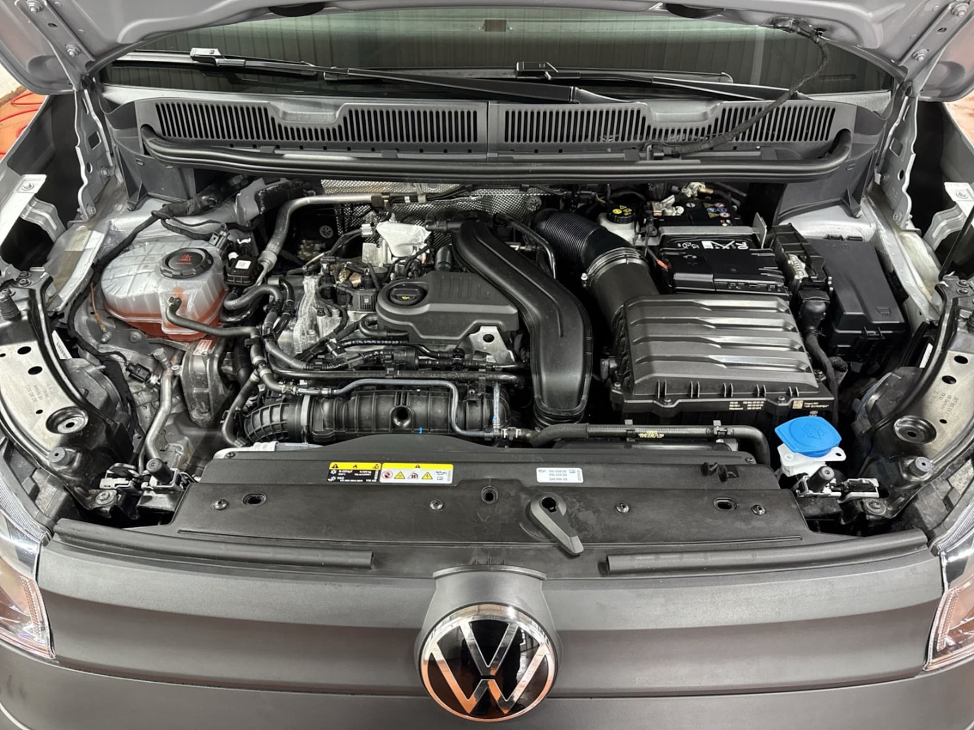 Volkswagen Caddy Maxi Basis-Modell
