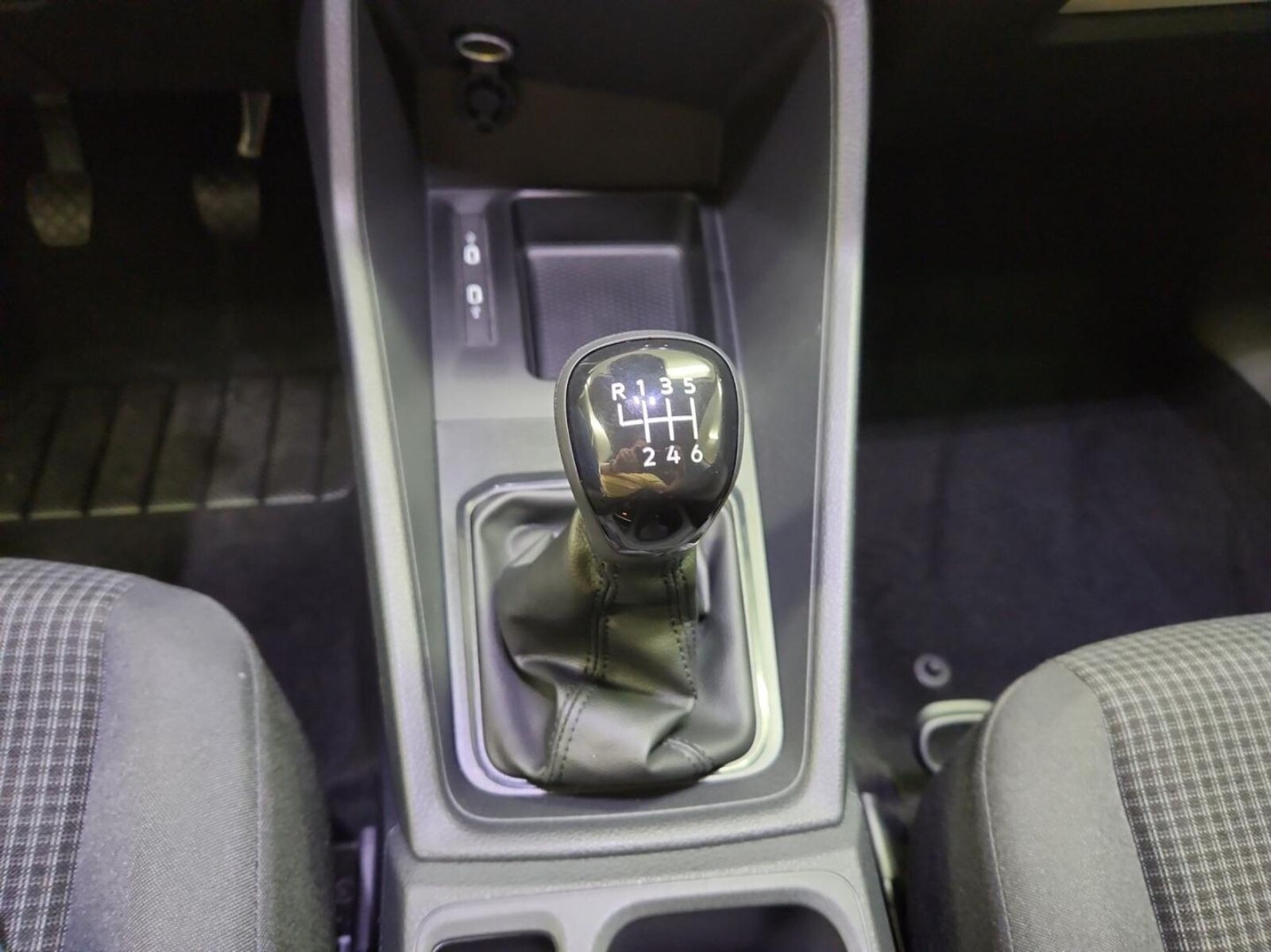 Volkswagen Caddy Cargo – Bild 18
