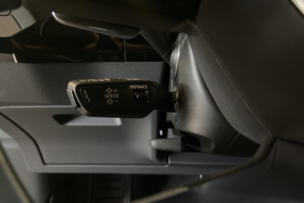 Bild som visar Audi e-tron e-tron 55 quattro Proline 300,00 kW - för mer information kontakta din Audi Partner