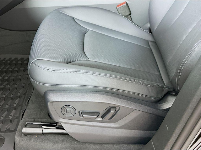 2026 Audi Q7 Premium Plus - Photo 9