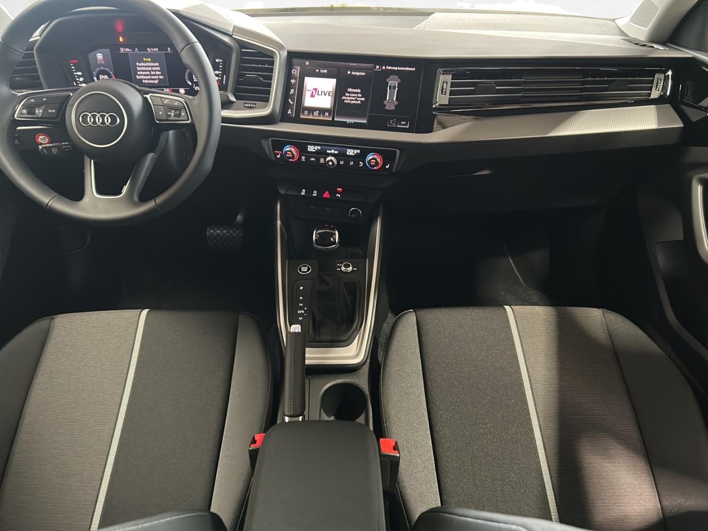Bild über Audi A1 Sportback advanced 30 TFSI S tronic - für weitere Informationen kontaktieren Sie den Audi Partner