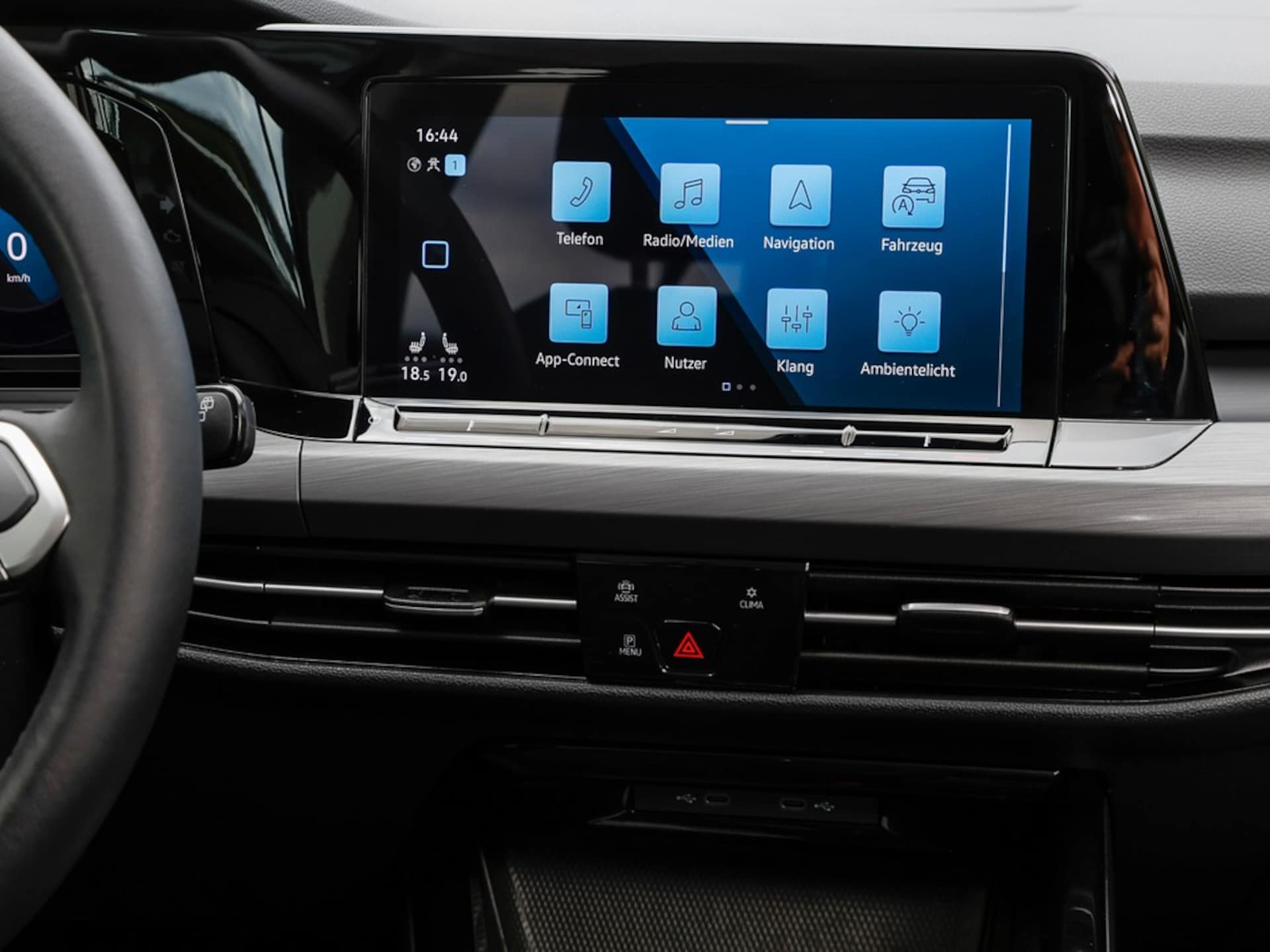 Volkswagen Golf Style