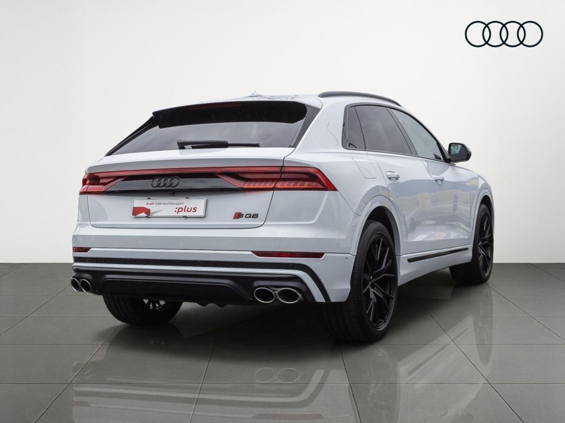 Audi SQ8 SUV