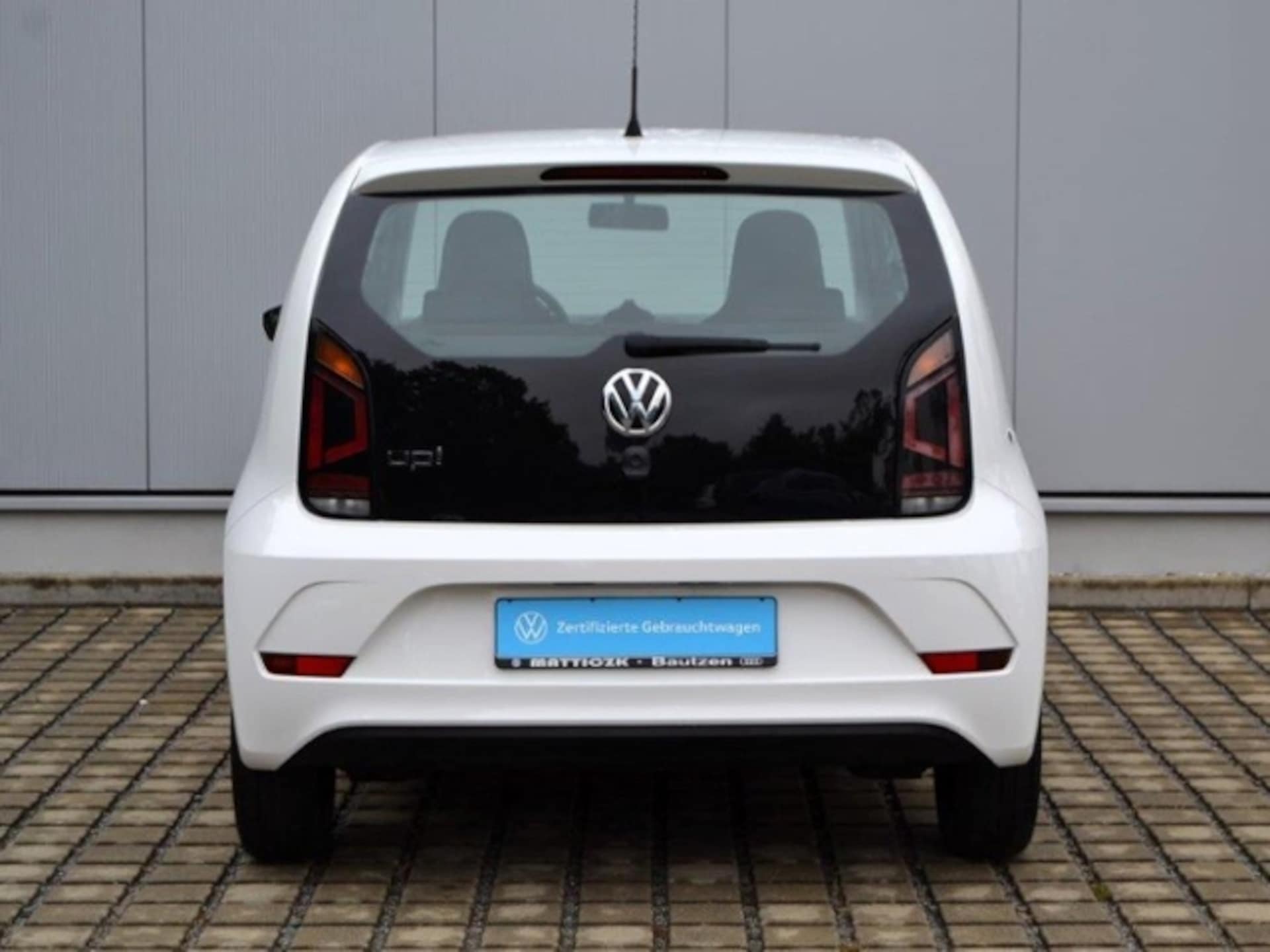 Volkswagen up! move up!