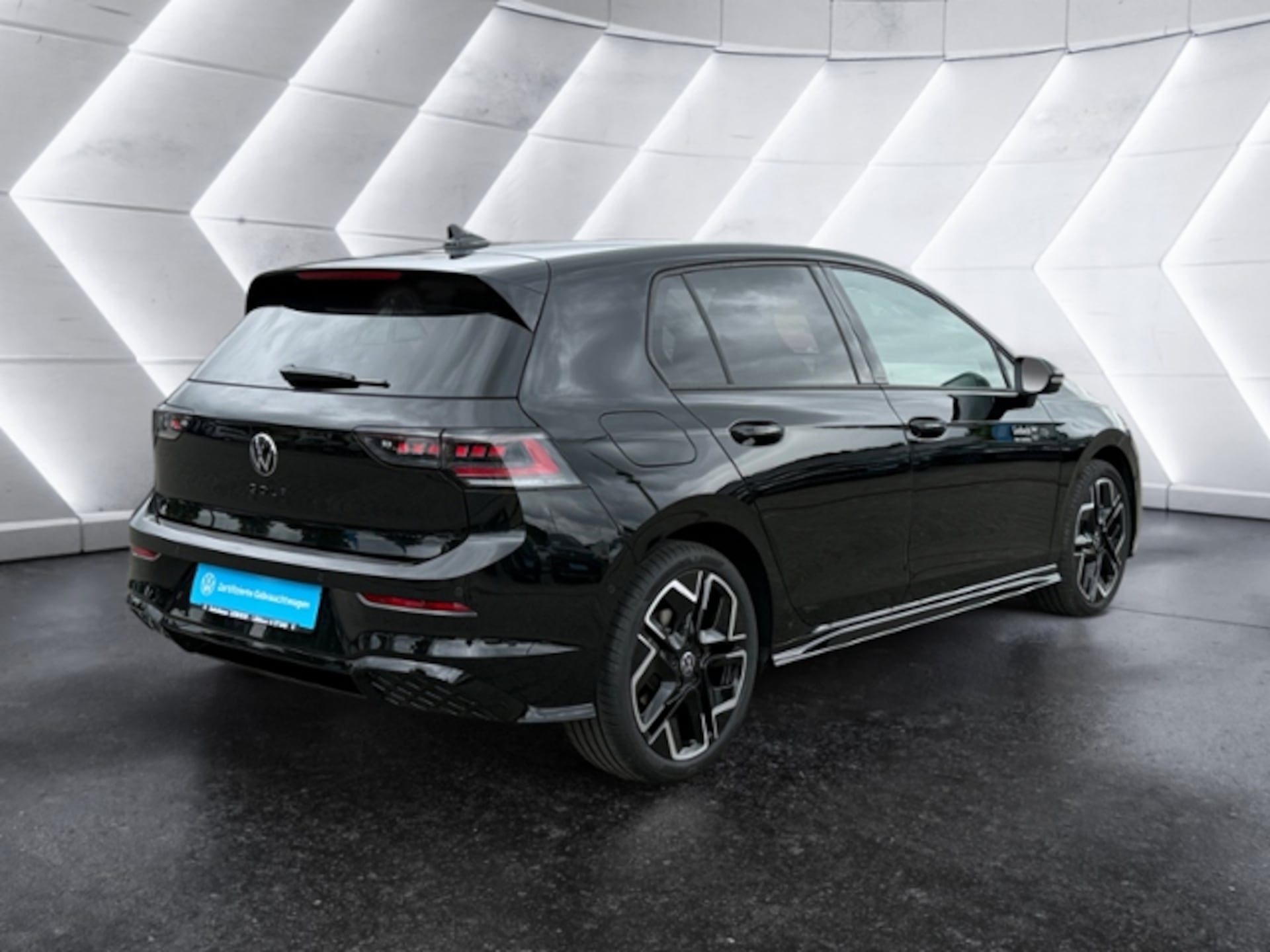 Volkswagen Golf R-Line