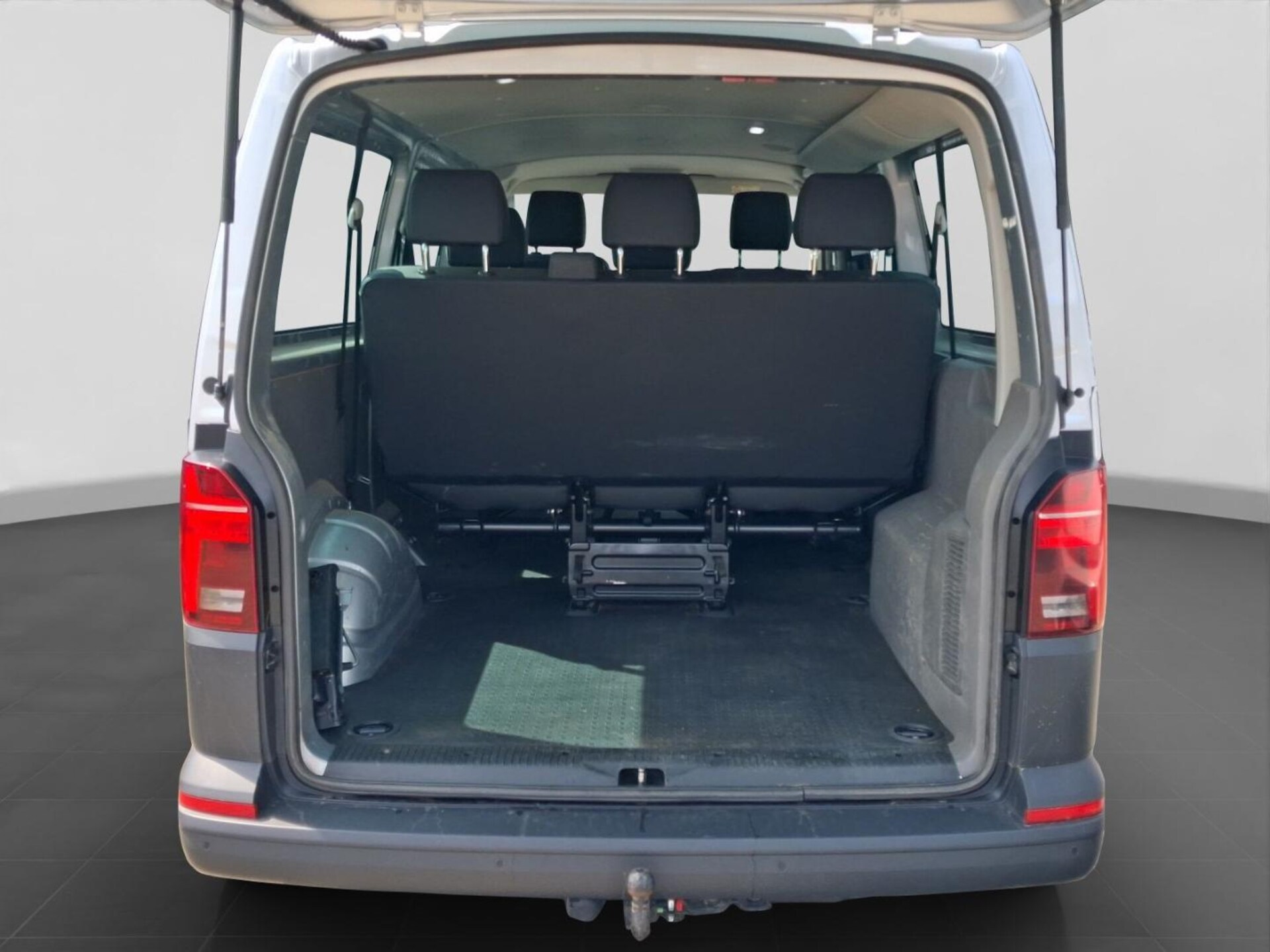Volkswagen T6.1 Transporter Kombi langer Radstand