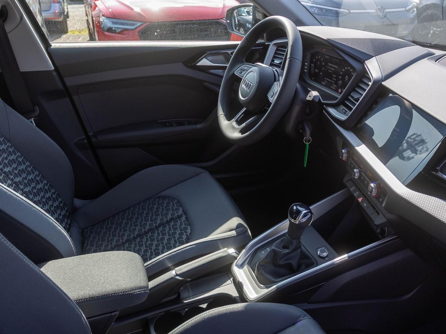Bild über Audi A1 Sportback advanced 25 TFSI S tronic - für weitere Informationen kontaktieren Sie den Audi Partner