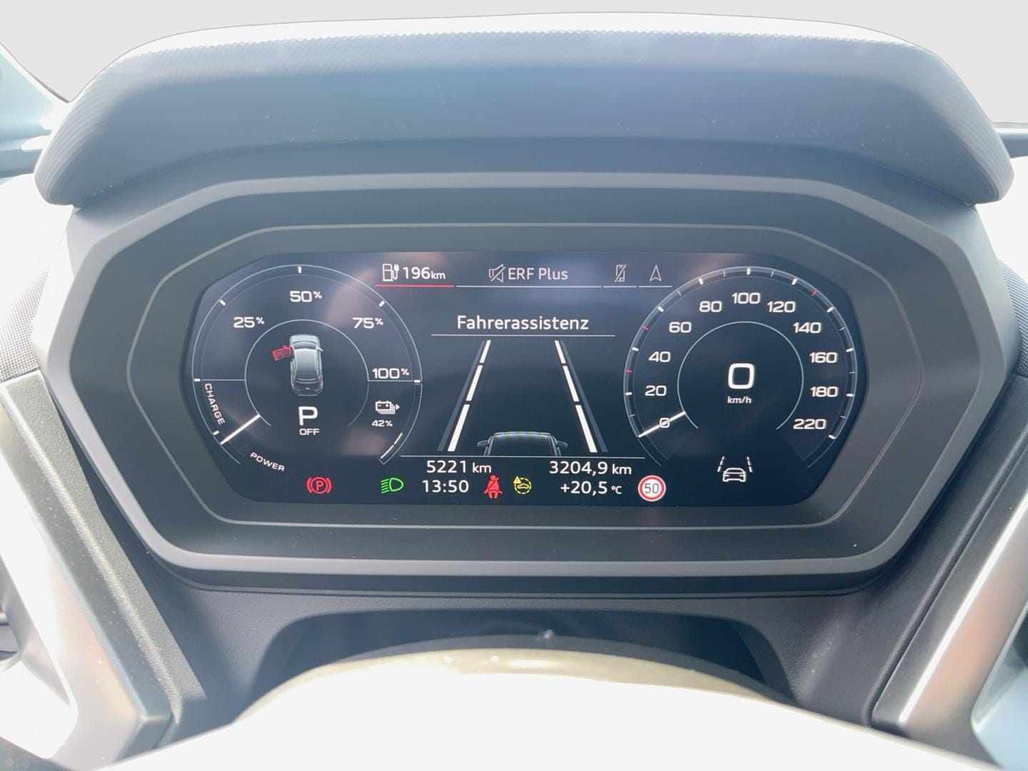 Bild über Audi Q4 e-tron 40 e-tron - für weitere Informationen kontaktieren Sie den Audi Partner