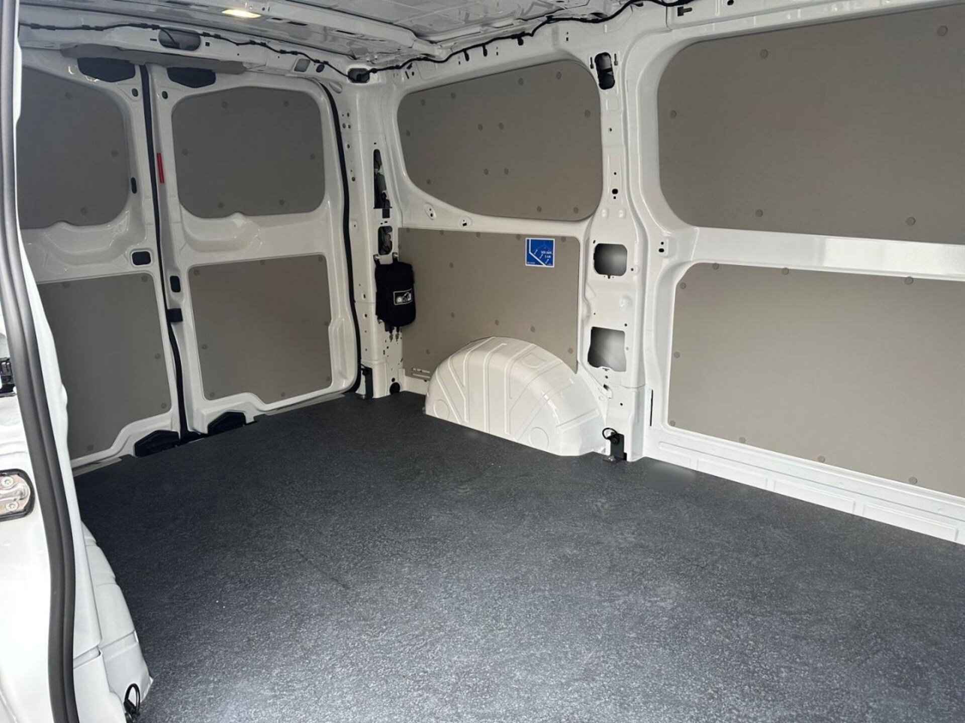 Volkswagen Transporter Kasten kurzer Radstand