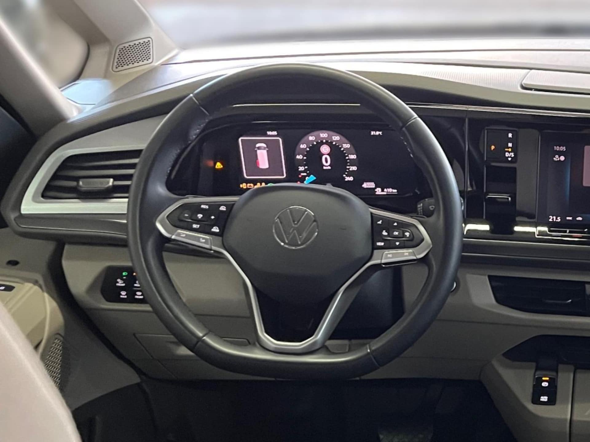 Volkswagen Multivan Langversion Basis-Modell