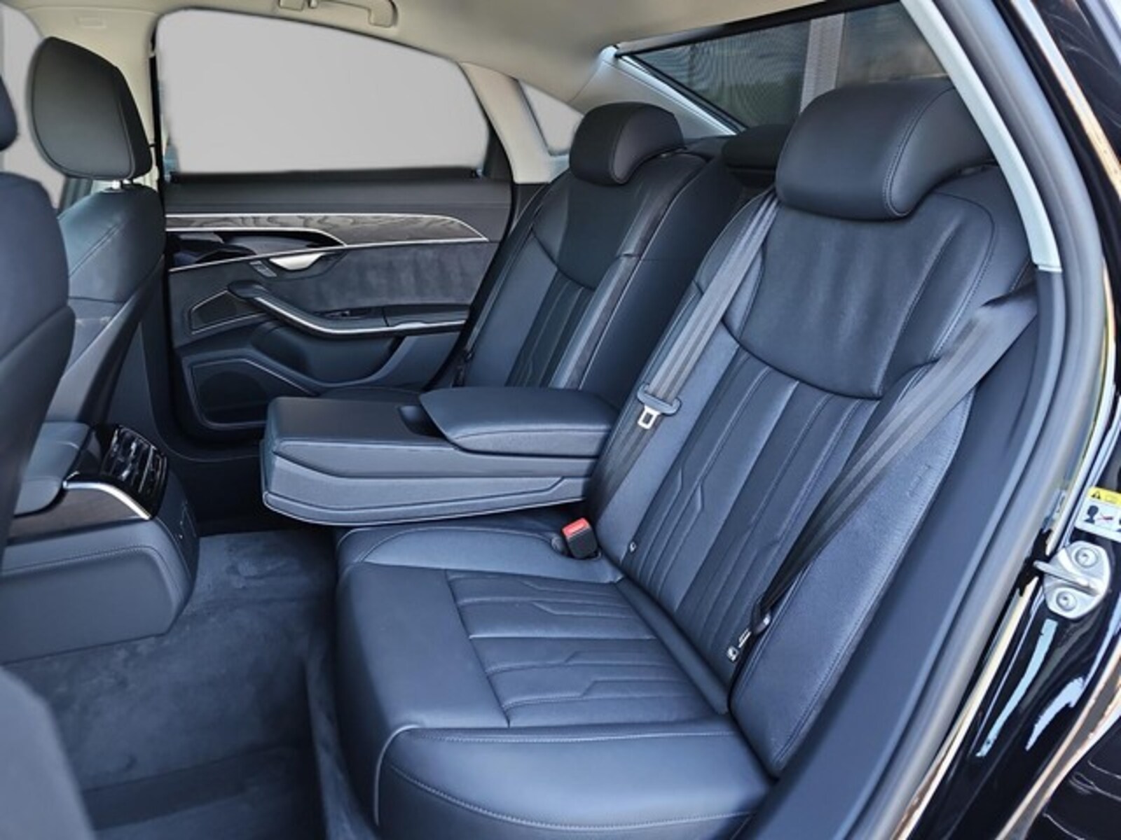Audi A8 – Bild 15