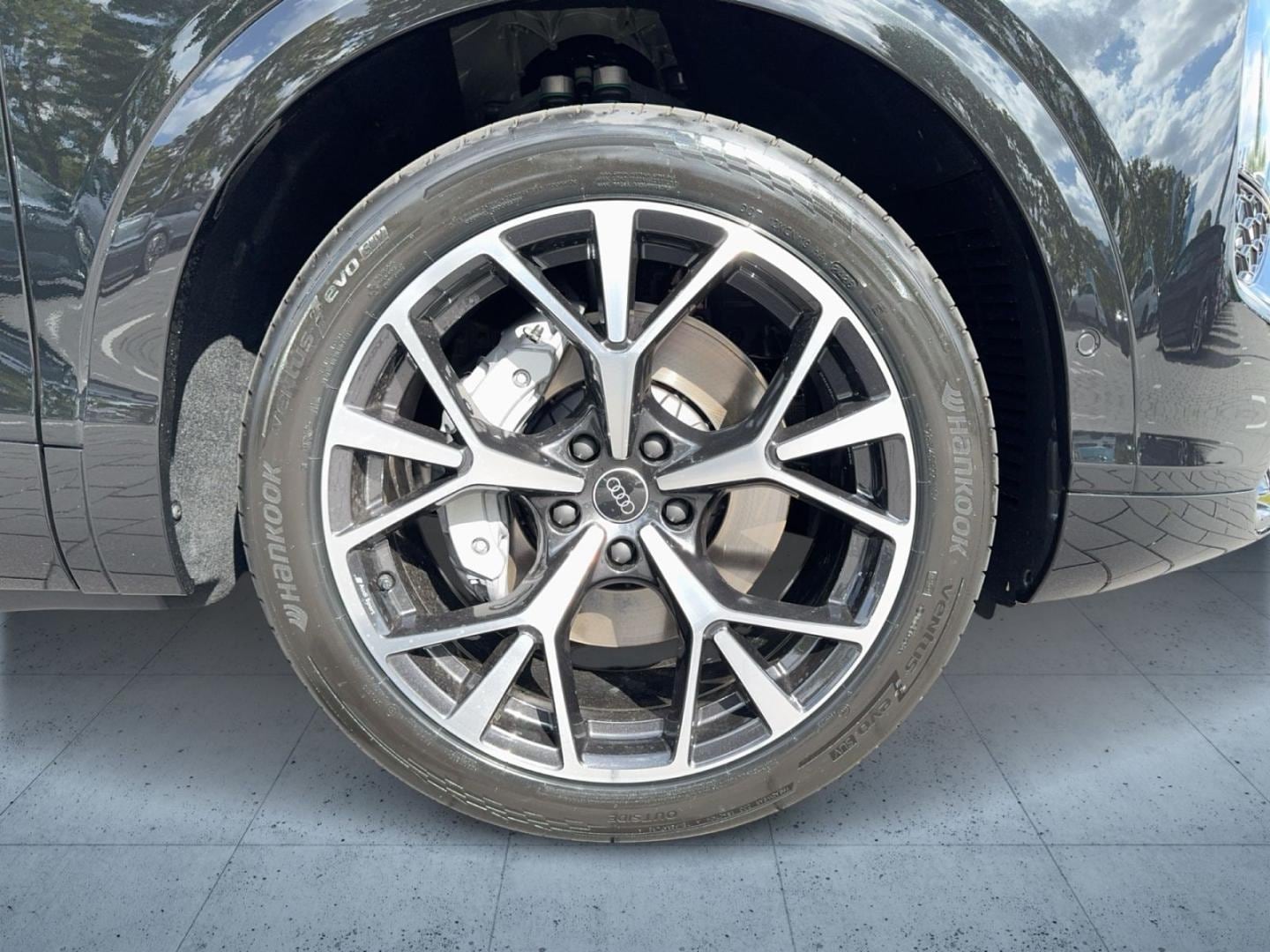 Bild über Audi Q7 SUV TDI quattro 220 kW tiptronic - für weitere Informationen kontaktieren Sie den Audi Partner