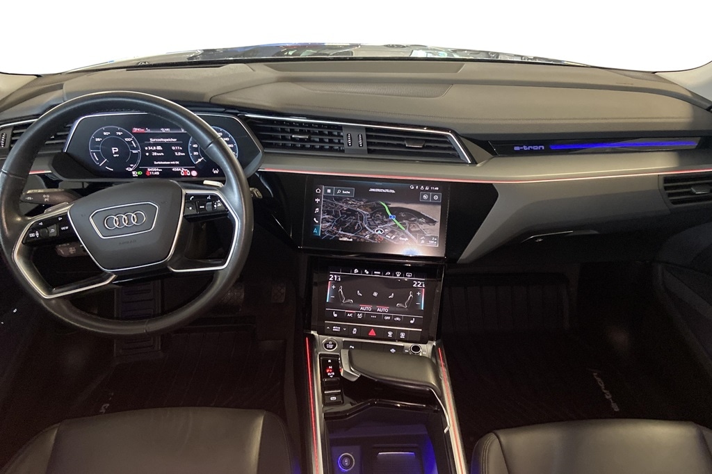 Bild som visar Audi e-tron e-tron 55 quattro Proline 300,00 kW - för mer information kontakta din Audi Partner