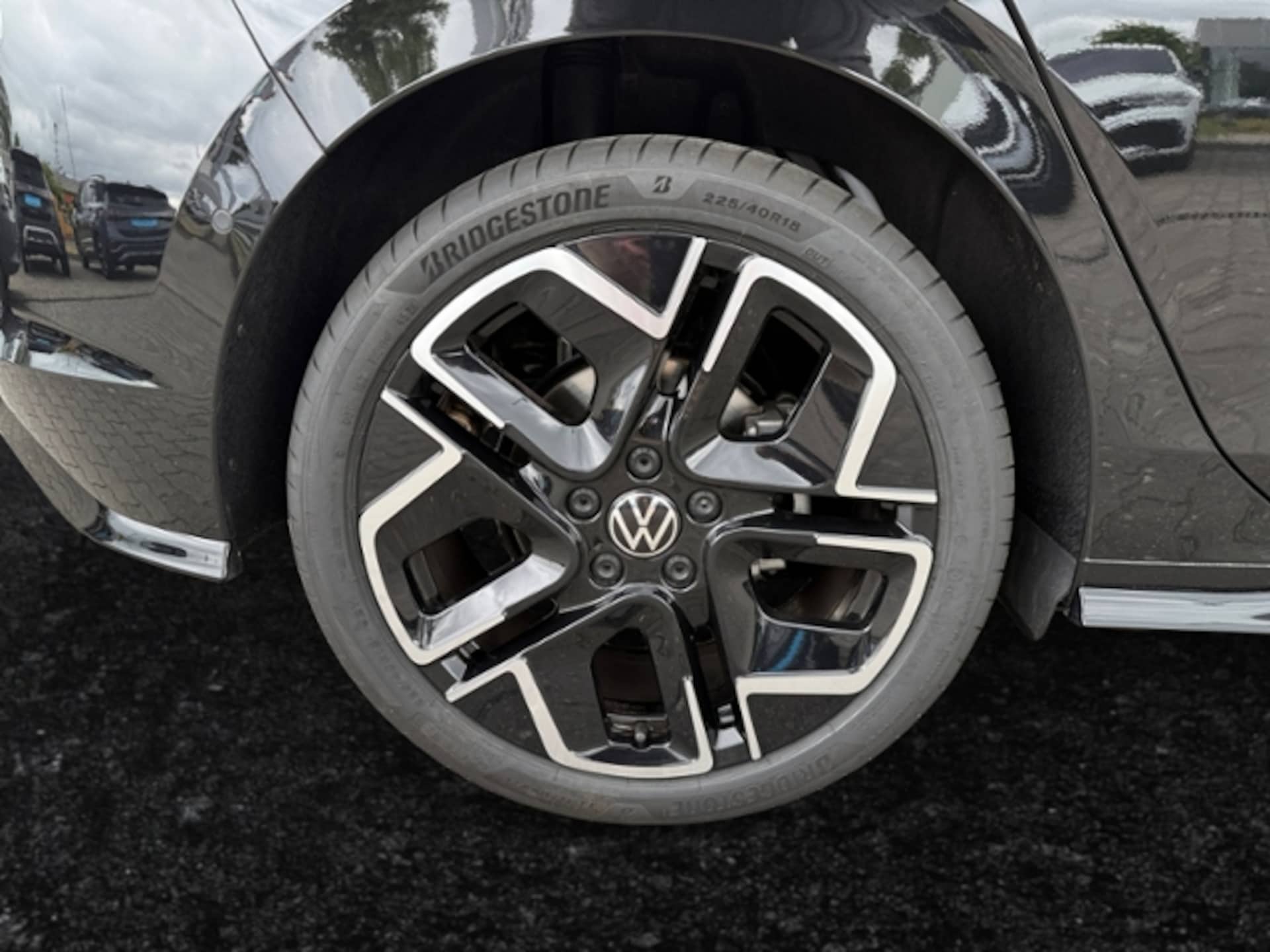 Volkswagen Golf R-Line