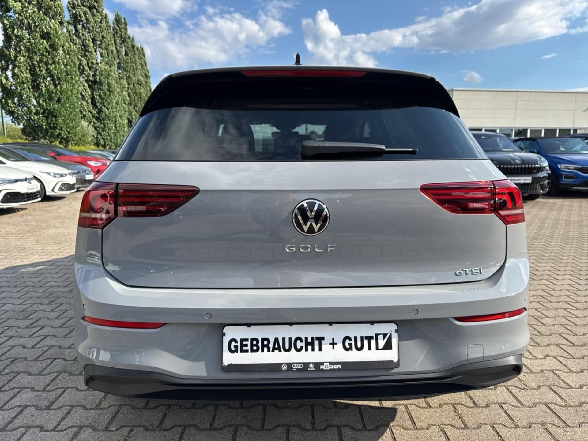 Volkswagen Golf Life