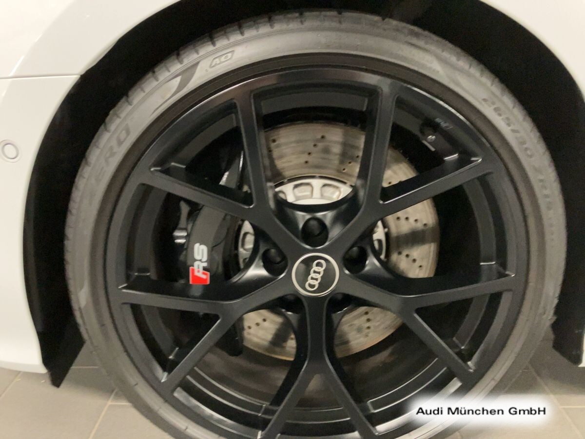 Image about Audi RS 3 Limousine TFSI quattro S tronic