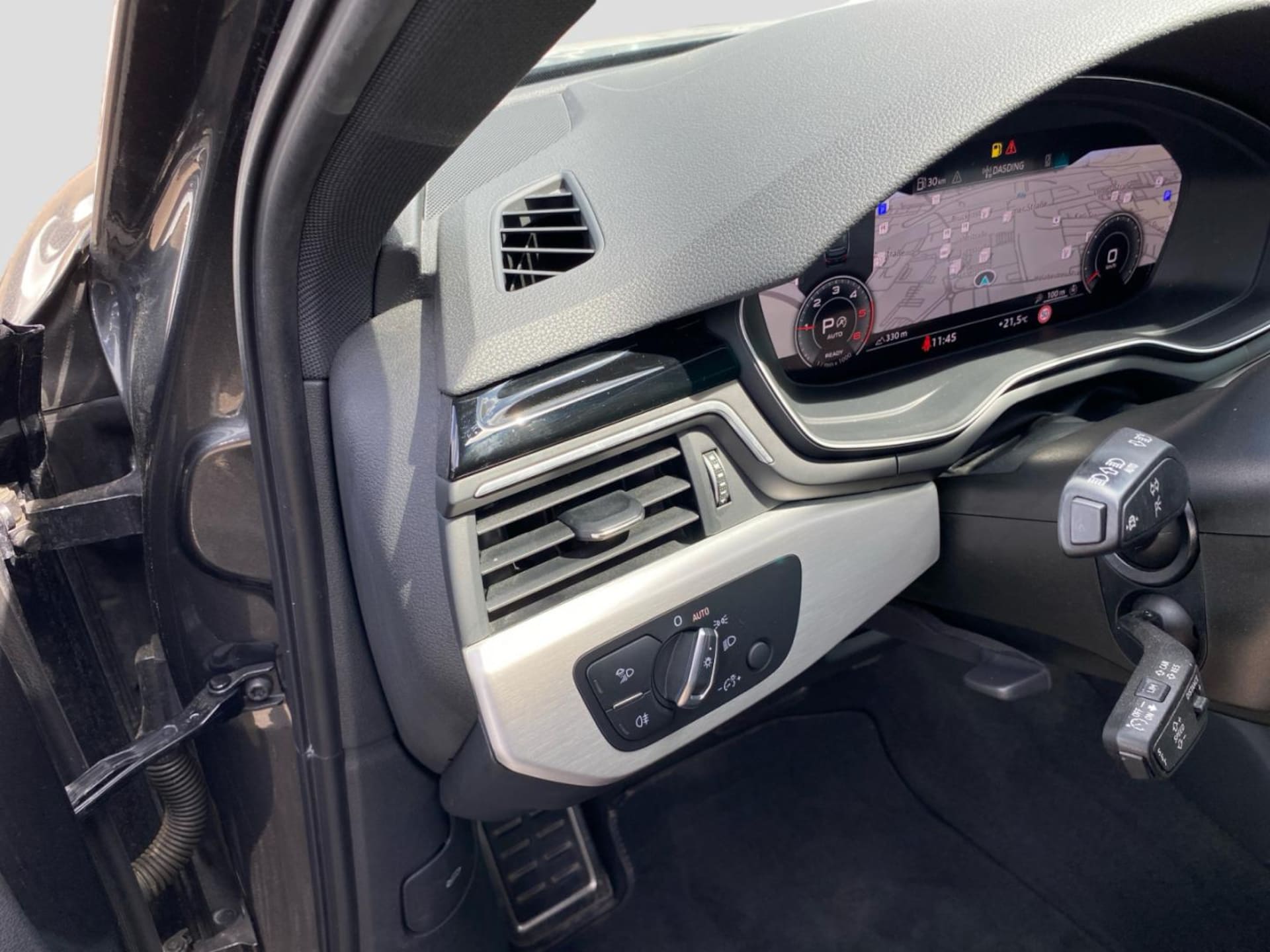 Audi A4 Avant S line