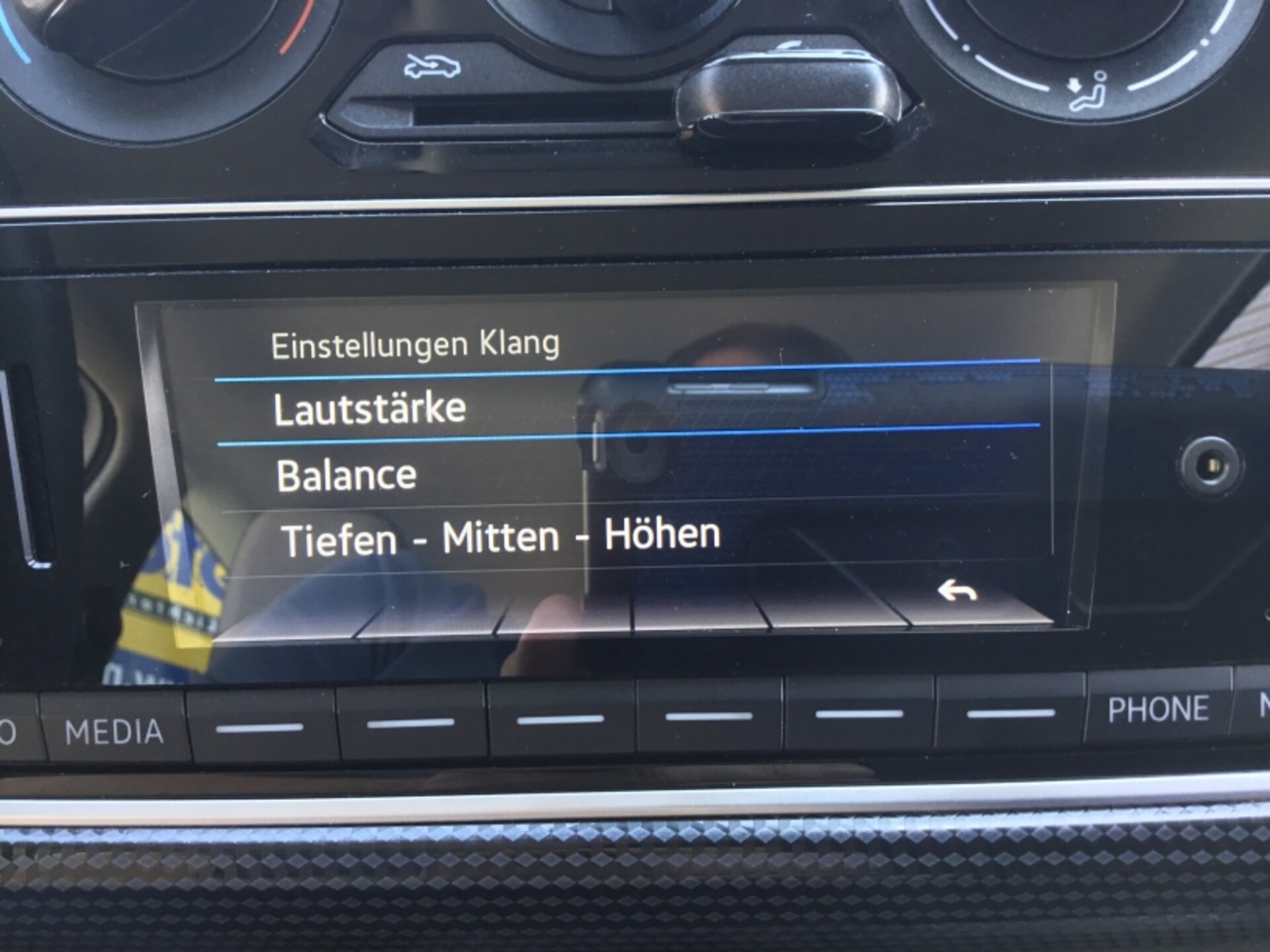 Volkswagen up! move up!