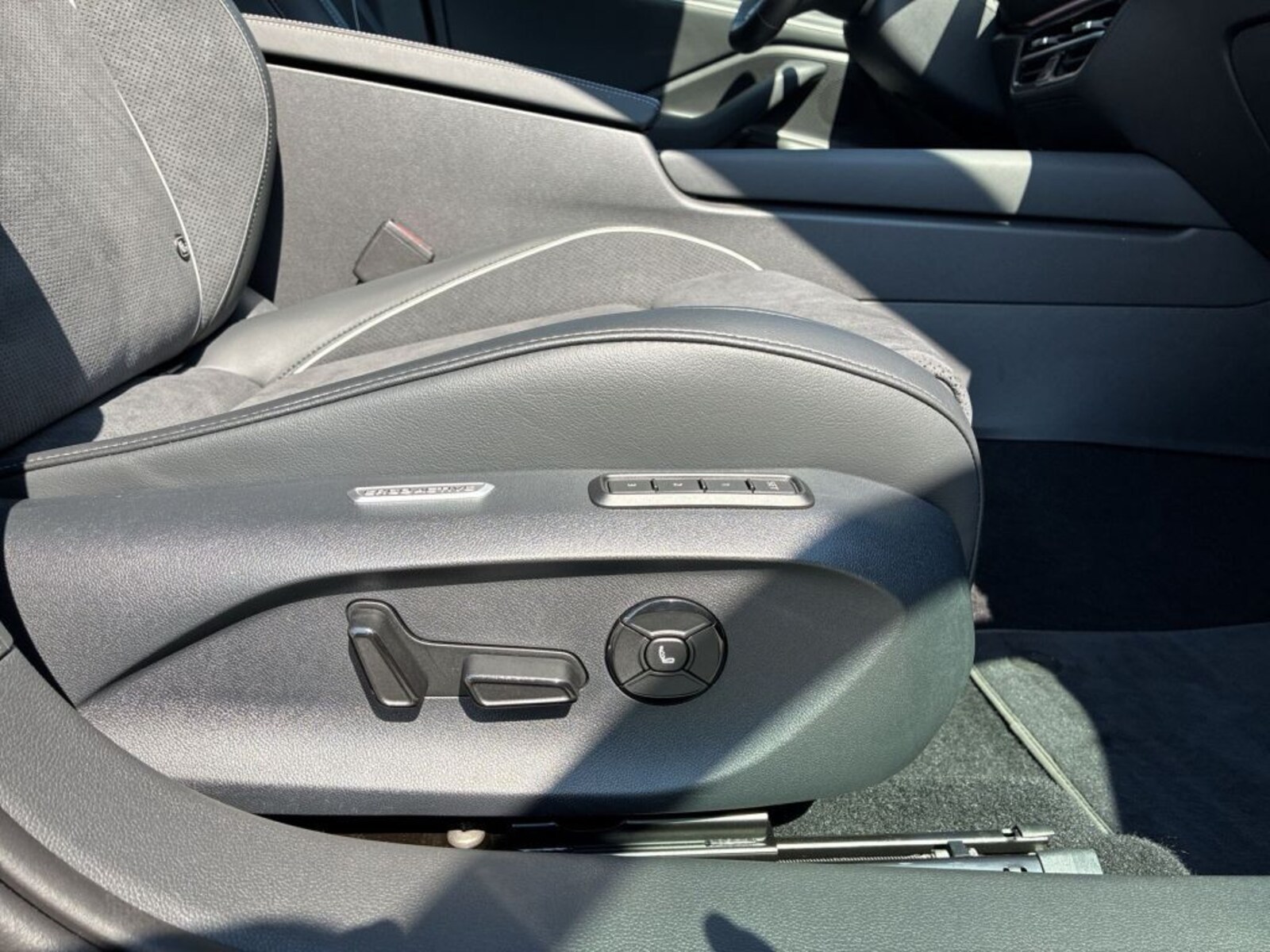 Volkswagen Passat – Bild 23