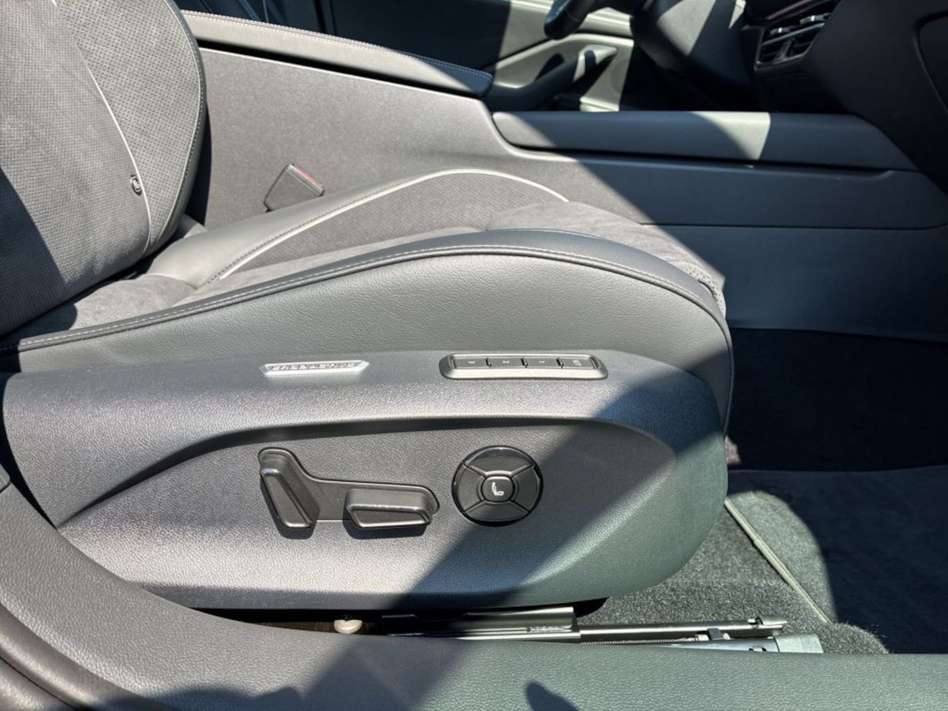 Volkswagen Passat Elegance