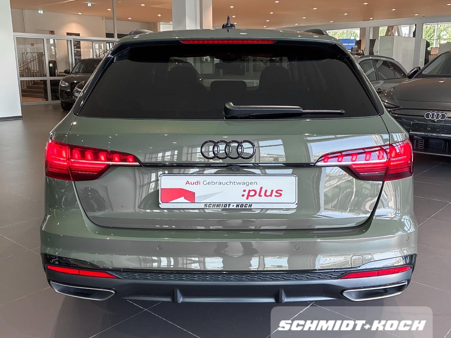 Bild über Audi A4 Avant S line 35 TFSI S tronic - für weitere Informationen kontaktieren Sie den Audi Partner
