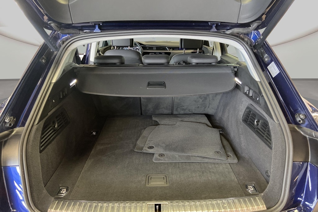 Bild som visar Audi e-tron e-tron 55 quattro Proline 300,00 kW - för mer information kontakta din Audi Partner