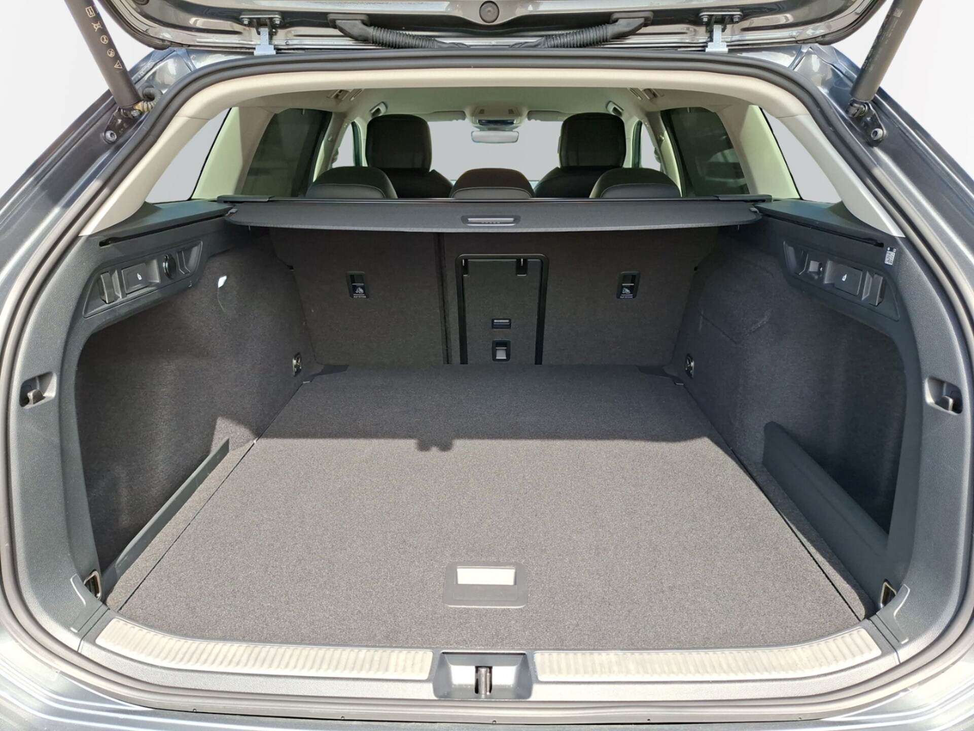 Volkswagen Passat Elegance