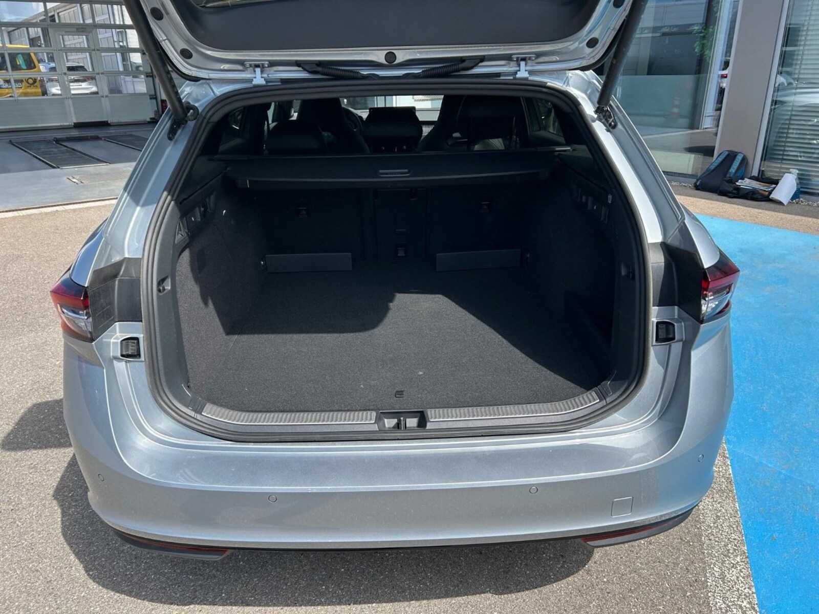 Škoda Superb Combi – Bild 16