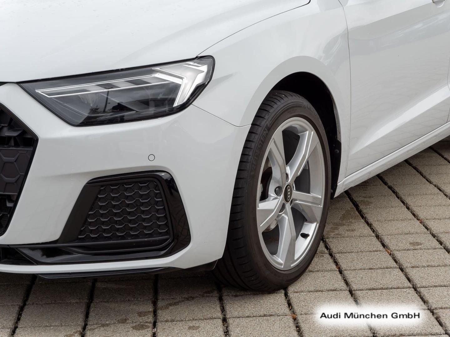 Bild über Audi A1 Sportback advanced 25 TFSI S tronic - für weitere Informationen kontaktieren Sie den Audi Partner