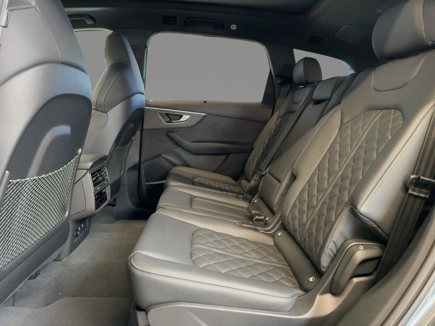 Bild über Audi Q7 SUV S line business TDI quattro 210 kW tiptronic - für weitere Informationen kontaktieren Sie den Audi Partner