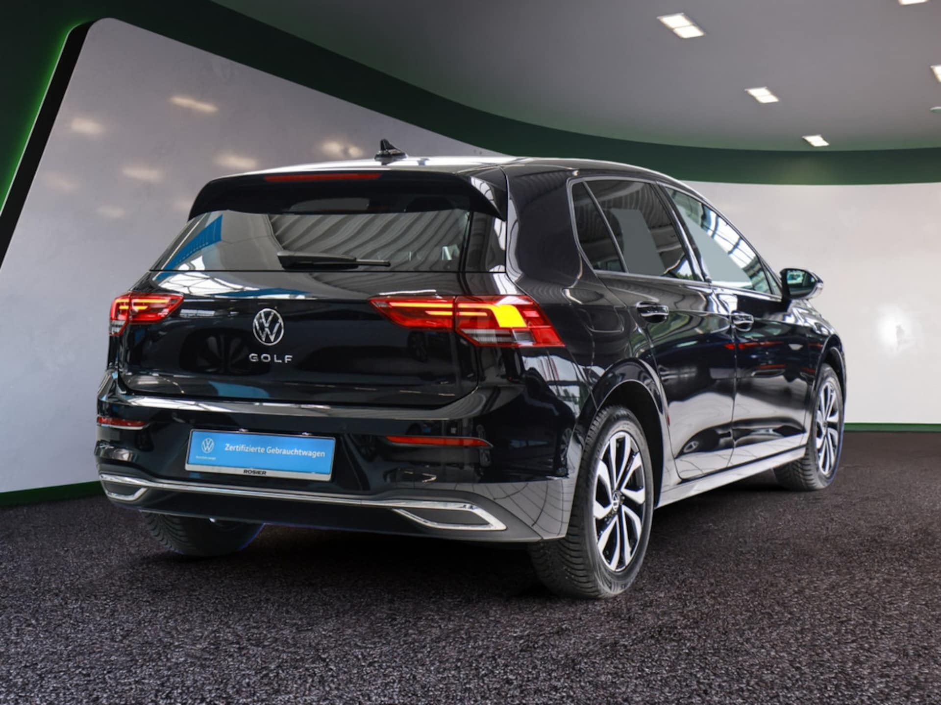Volkswagen Golf Active