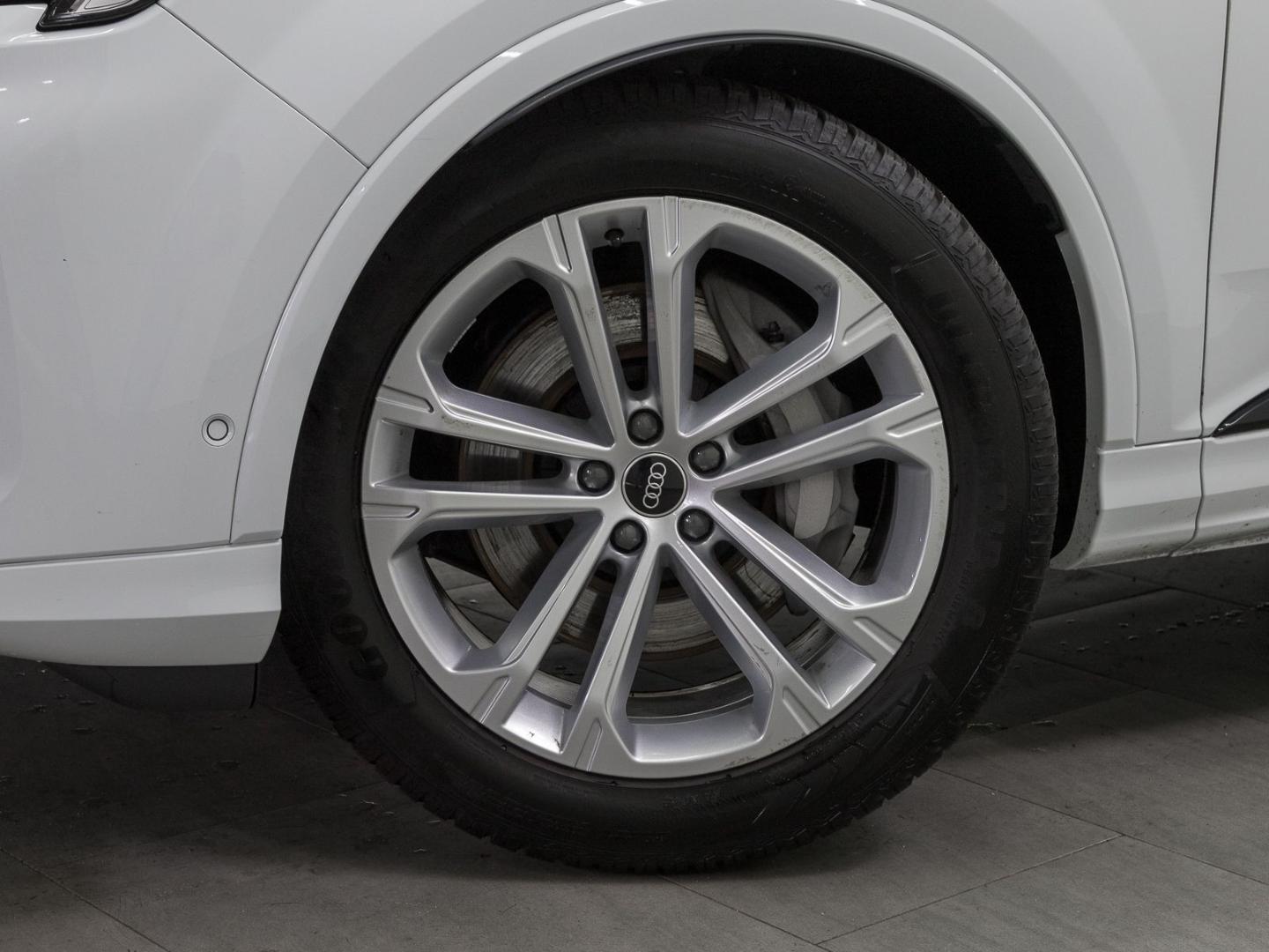 Image about Audi Q7 SUV S line 45 TDI quattro tiptronic