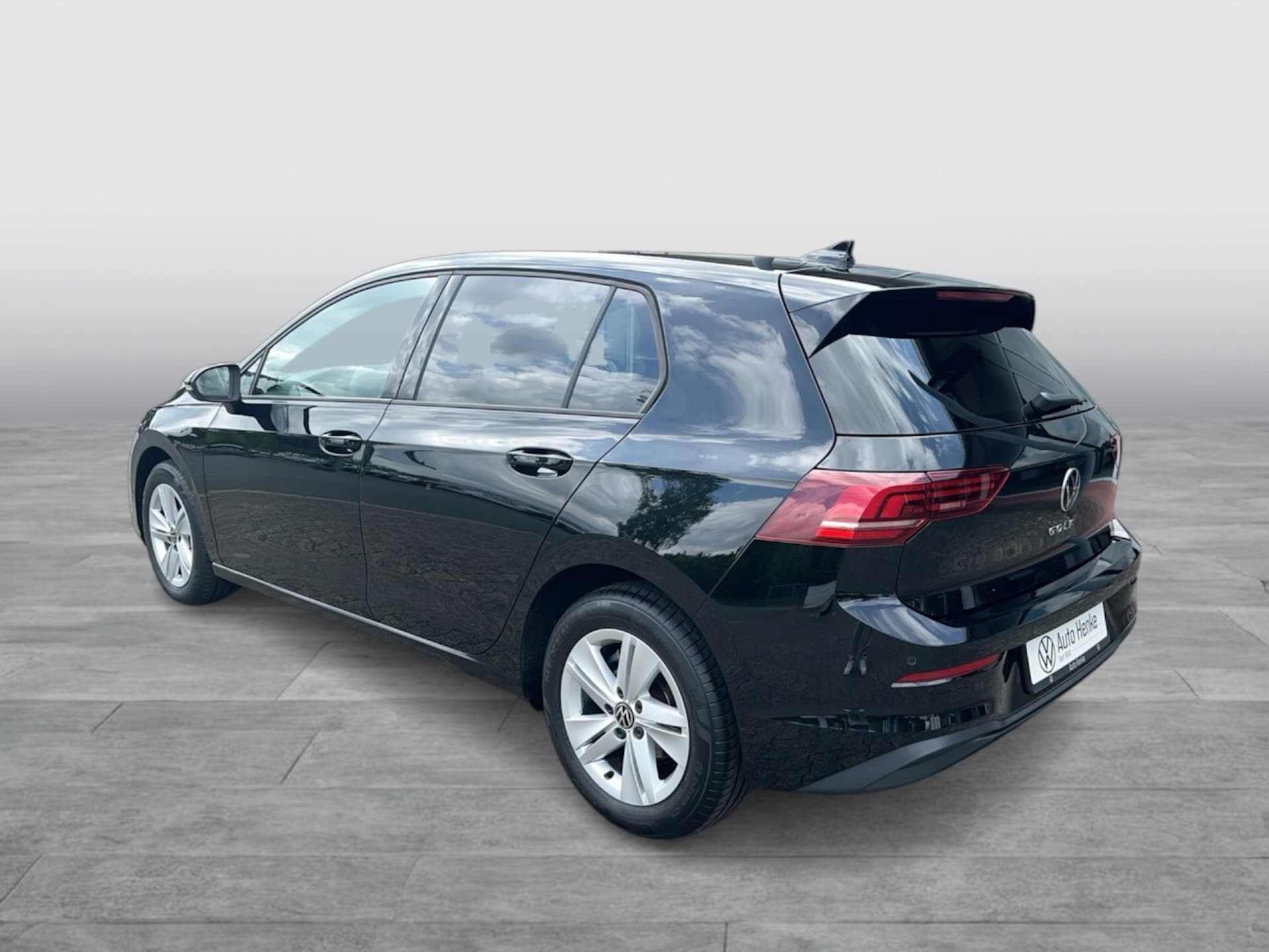 Volkswagen Golf Life